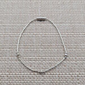7 Inch Sterling Silver Simple Bright Small Orbs Bracelet A4198